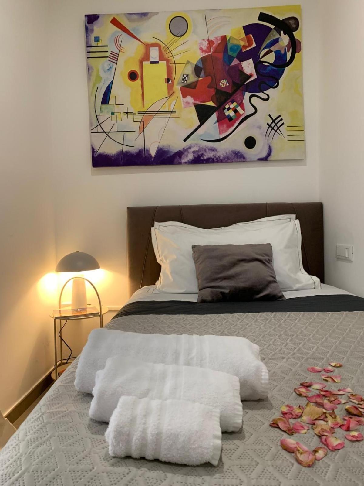 Suitesgaribaldi กาญารี ภายนอก รูปภาพ