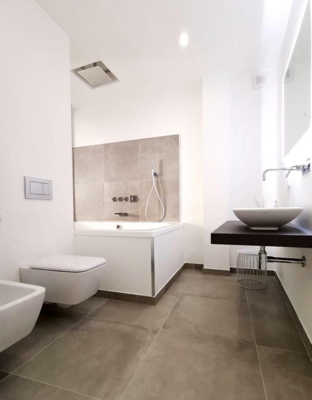 Suitesgaribaldi กาญารี ภายนอก รูปภาพ