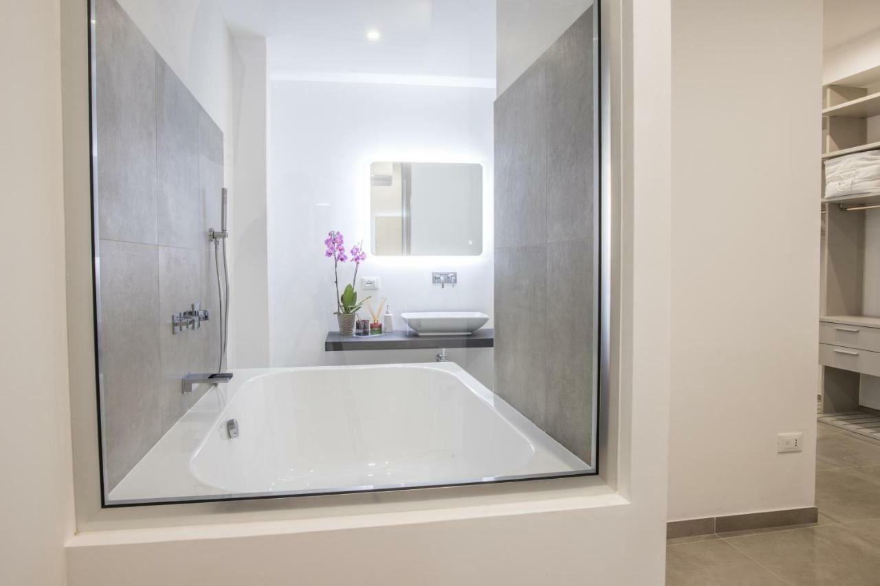 Suitesgaribaldi กาญารี ภายนอก รูปภาพ